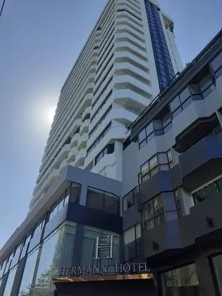 Hermann Hotel Pattaya - Dış Mekan