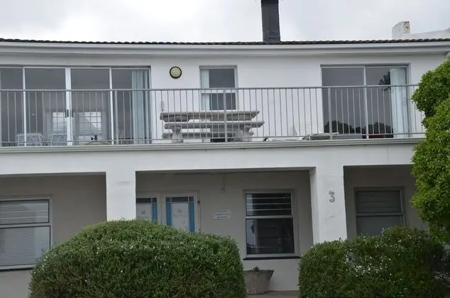 Hermanus Beach Cottage 1