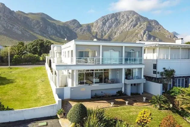 Hermanus Beachfront Lodge - Dış Mekan