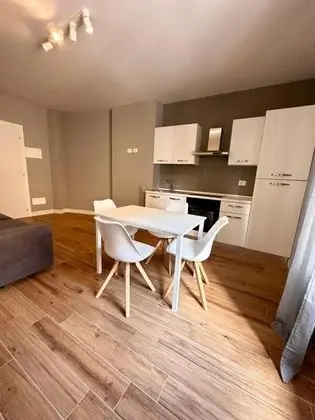 Hermoso Housing - Yerinde Yemek