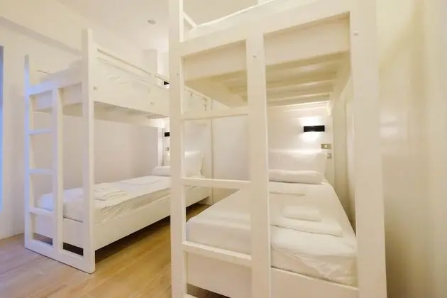 Heroes Hotel - Oda