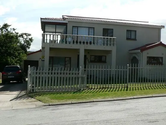 Heroldsbaai Holiday Home