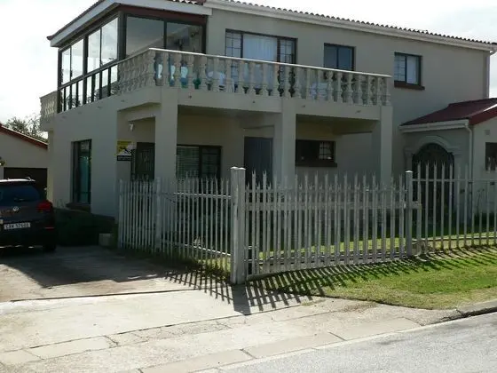 Heroldsbaai Holiday Home - Dış Mekan
