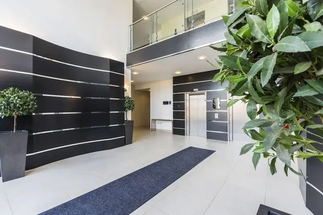 Heron House Apartments - Lobi