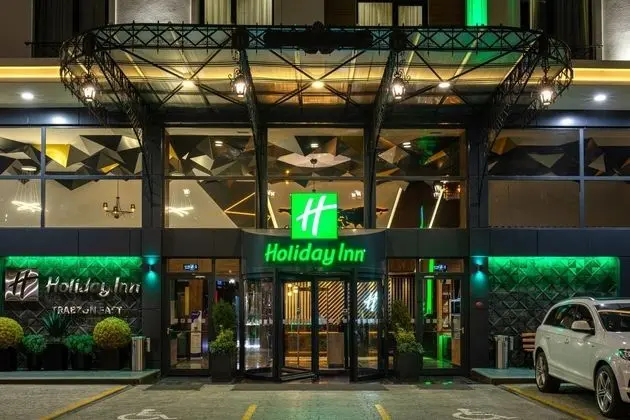 Hero's Hotel - Oda