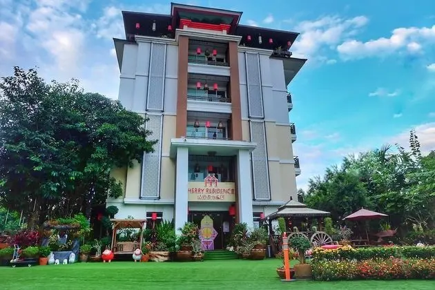 Herry Residence