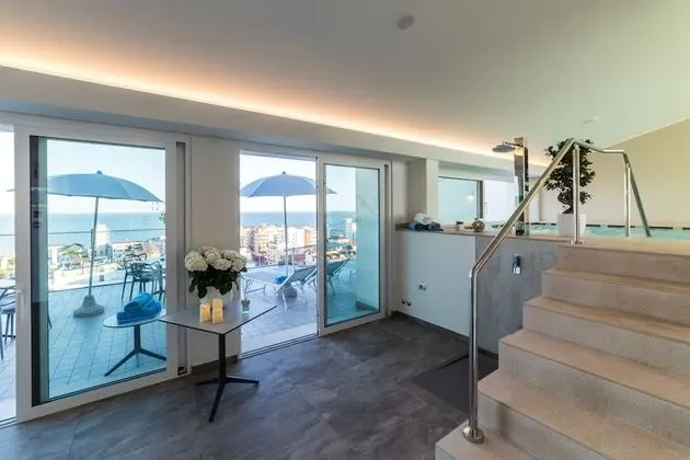 Hesperia Hotel & Residence - Havuz