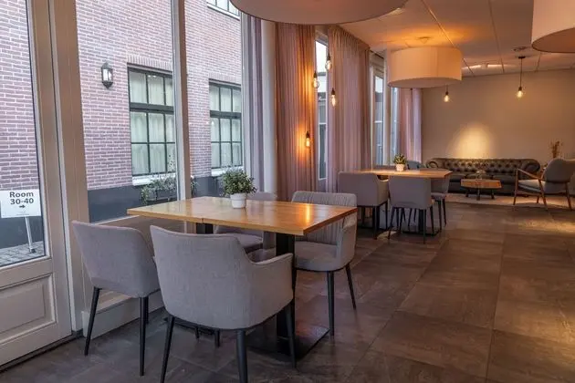 Het Hart van Weesp - Lobi