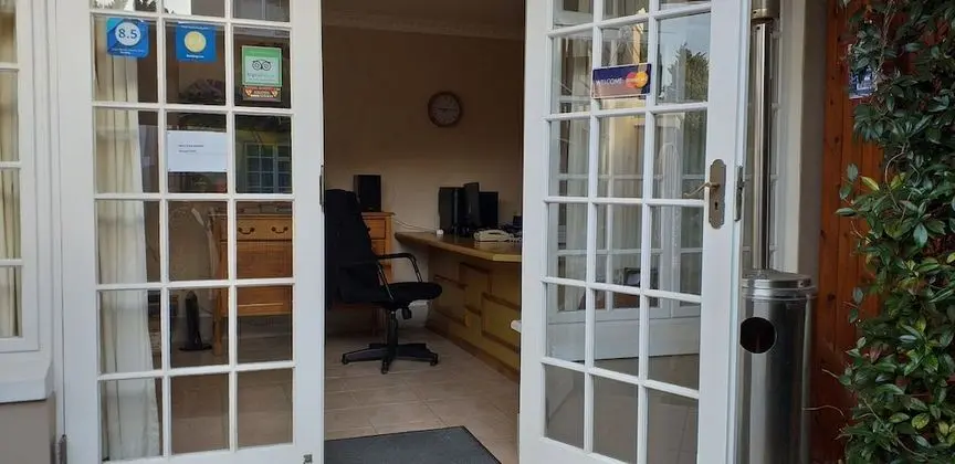 Heugh Road Guest House - Lobi