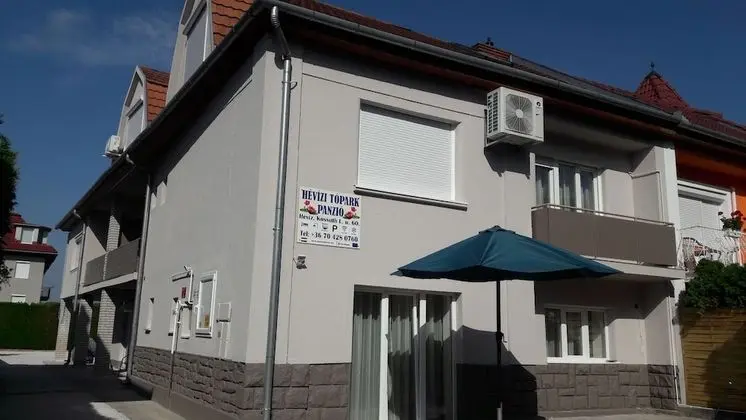 Hévízi Tópark Panzió - Dış Mekan
