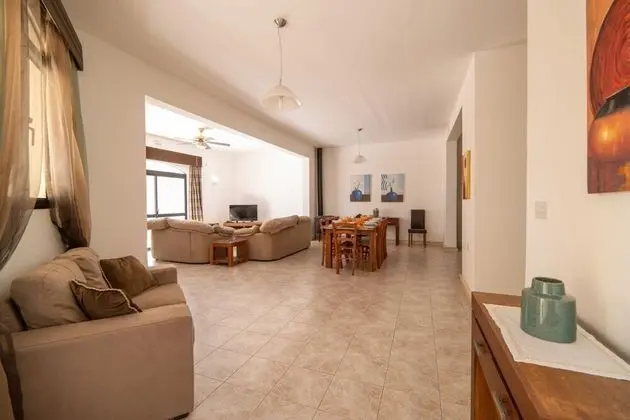 Villa Hgieri - Ghasri Holiday Home - Oda
