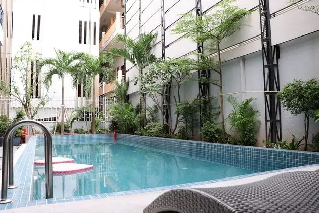 HH Hotel & Sky Bar - Havuz