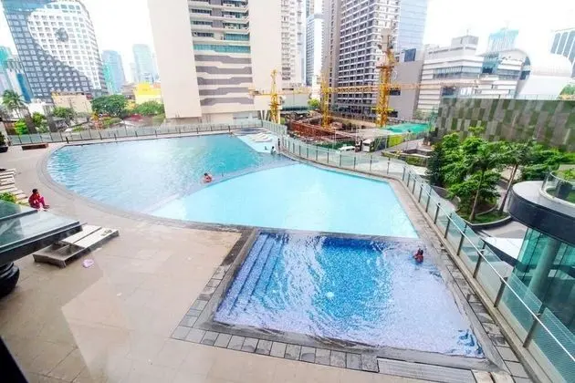HI HOME At The Knightsbridge Residences - Havuz