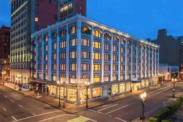 Hi-Lo Hotel, Autograph Collection