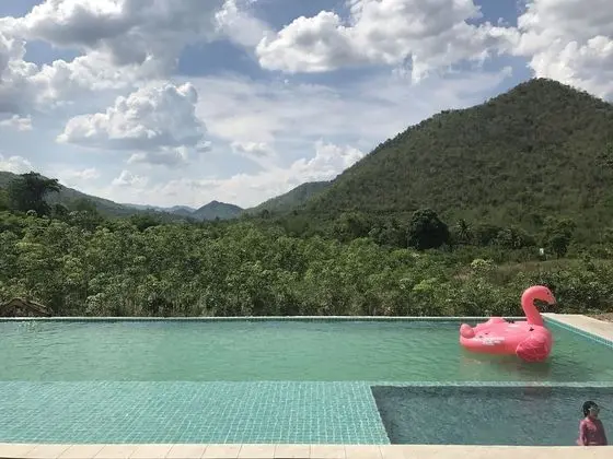 Hi - Scene Resort
