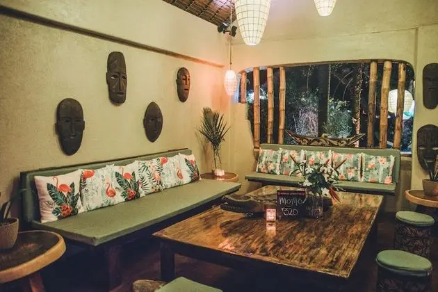 Hibiscus Garden Inn - Lobi