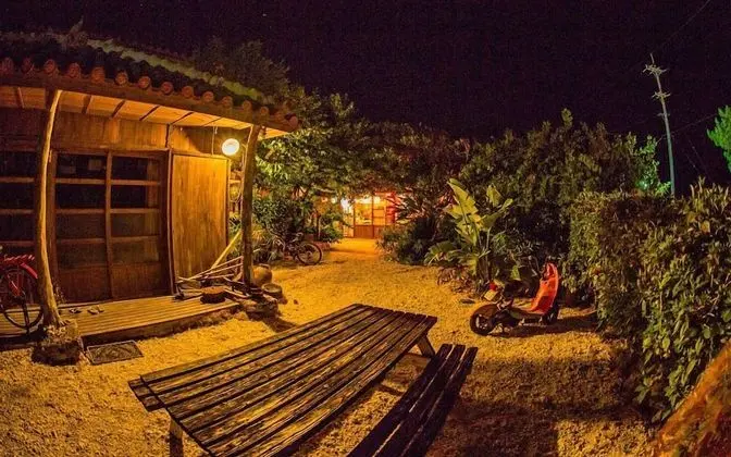 Hibiscus Inn Nakijin - Dış Mekan