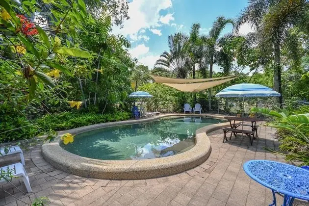 Hibiscus Lodge Bed & Breakfast - Dış Mekan