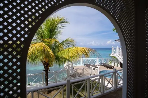 Hibiscus Lodge