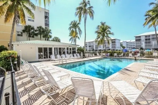 Hibiscus Point 821 - Havuz