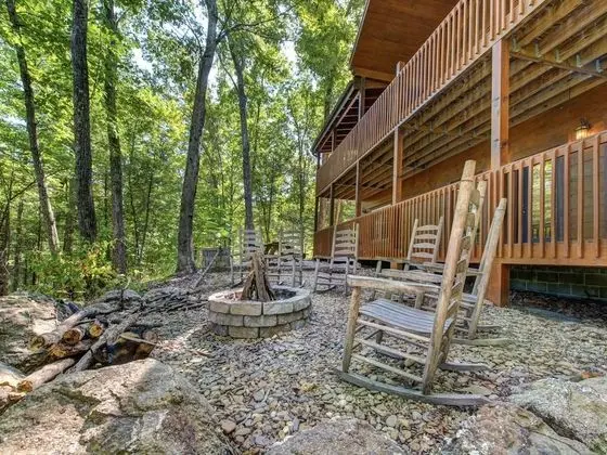 Hickory Hollow Lodge - Dış Mekan