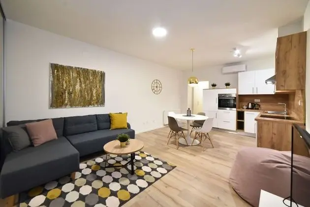 Hidden Backyard Apartments