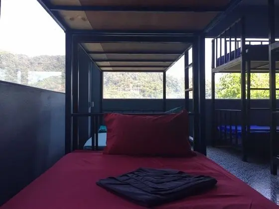 Hidden Cliff Hostel - Oda