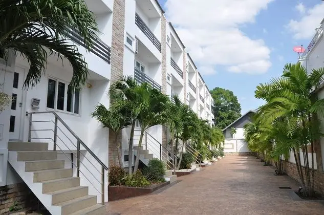 Hidden Palm Pool Villas