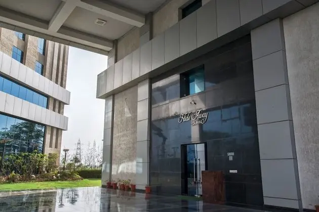 Hide Away Suites