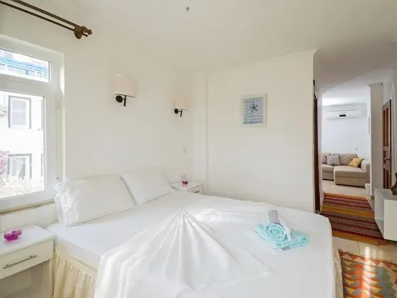 Hideaway Hotel