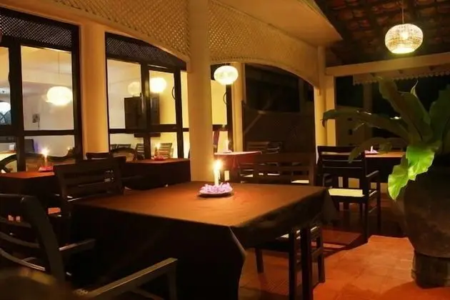 Hideaway Hikkaduwa - Yerinde Yemek