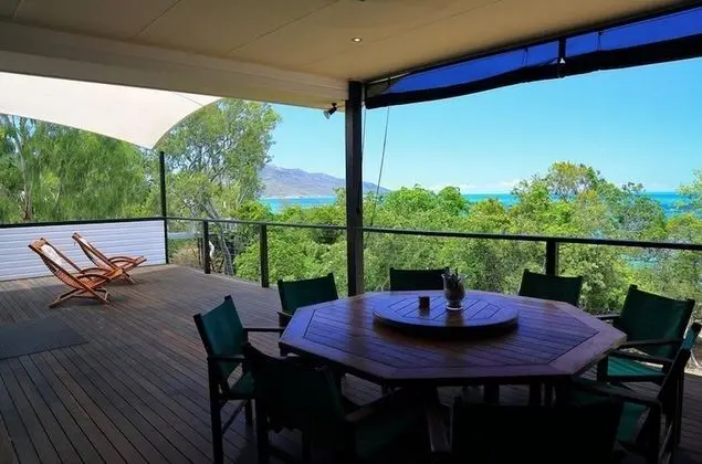 Hideaway Retreat Beach House with Pool - Öne Çıkan Resim
