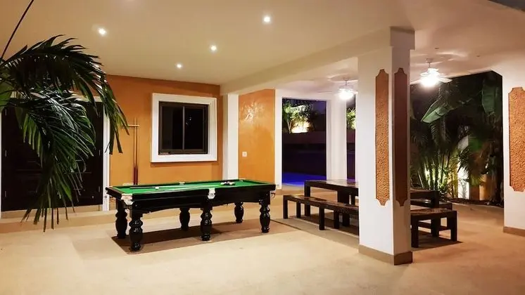 HIDELAND Luxury Villa Pattaya Walking Street 5 Bedrooms Private Pool - Spa