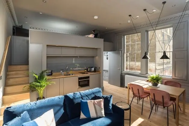Hiding Space - Trim Street Apartments - Öne Çıkan Resim