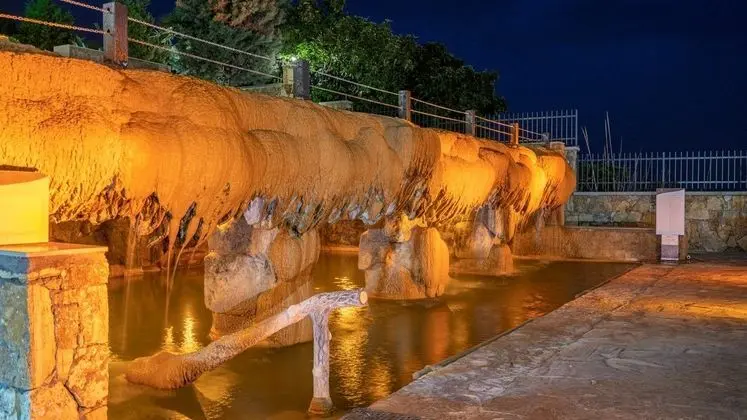 Hierapark Thermal & Spa Hotel - Sıcak Kaynaklar