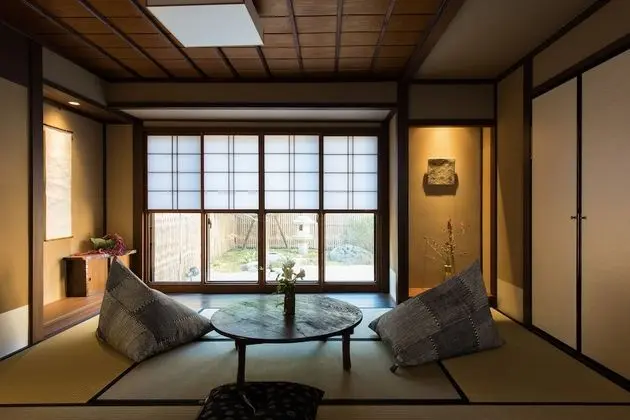Higashiyama Kageroi - Öne Çıkan Resim