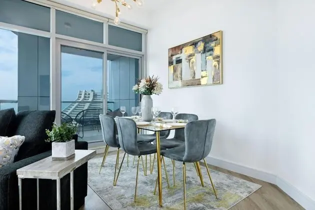High-floor Trendy Apt w Marina Palm Ocean Vws - Oda