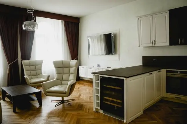High Heaven Residence - Öne Çıkan Resim