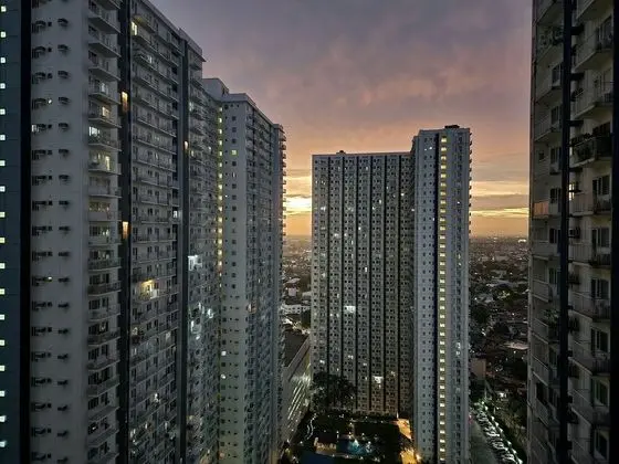 High-Tech Studio at Grass Residences