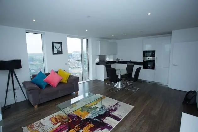 High view 2 Bedroom apt - Woolwich