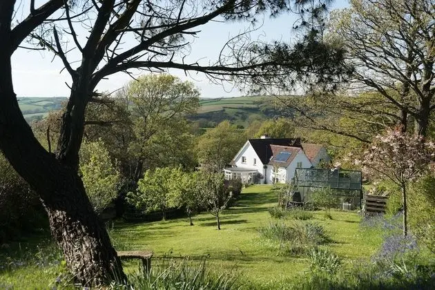 Higher Leigh House