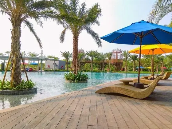 Highest Value Studio Apartment at Gold Coast PIK - Havuz