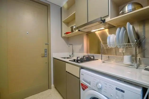 Highest Value Studio Apartment at Gold Coast PIK - Mutfak