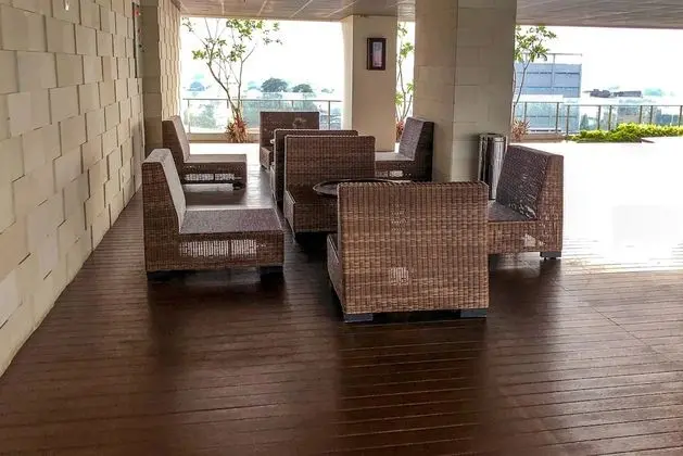Highest Value Studio Room at Menteng Park Apartment - Lobi
