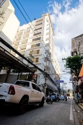 Highfive Hotel - Dış Mekan