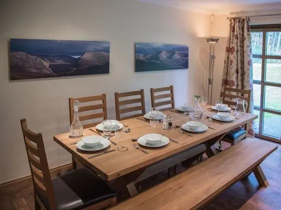 Highland Holiday Homes - Tulloch Ard - Oda Düzeni