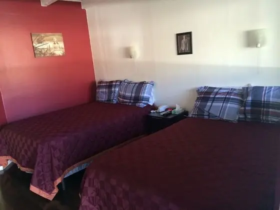 Highlander Motel - Oda