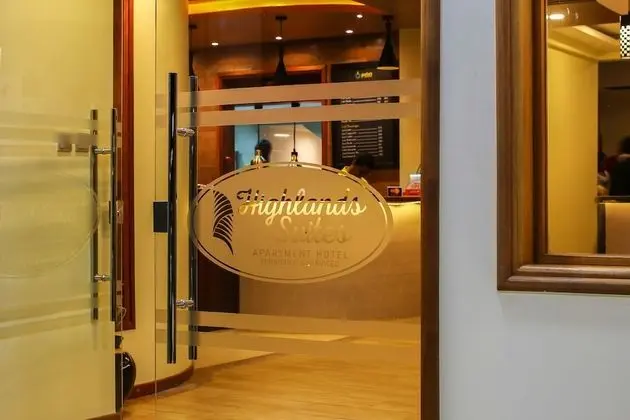 Highlands Suites Apartment Hotel - Lobi