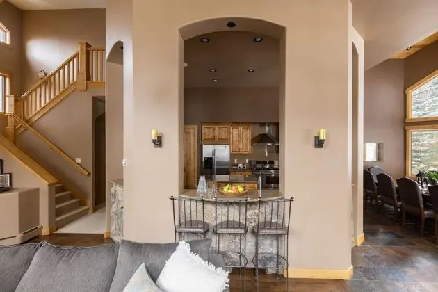 Highline by Avantstay Breathtaking Mountain Home w/ Hot Tub & Views - İç Mekan