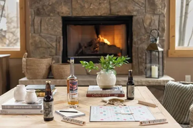 Highline by Avantstay Breathtaking Mountain Home w/ Hot Tub & Views - Yerinde Yemek